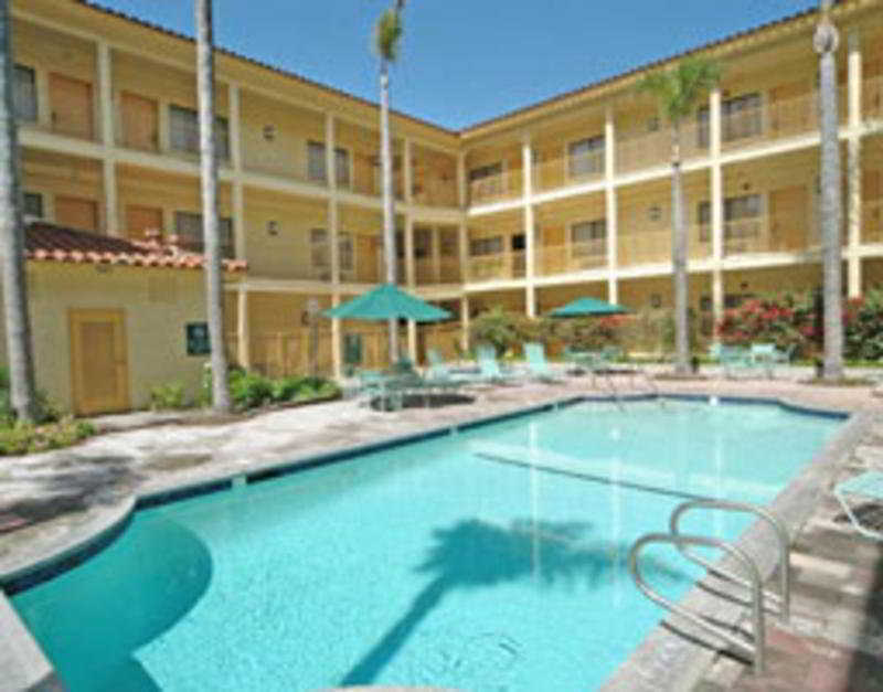 La Quinta By Wyndham Orange County Airport Hotel Santa Ana Facilities photo